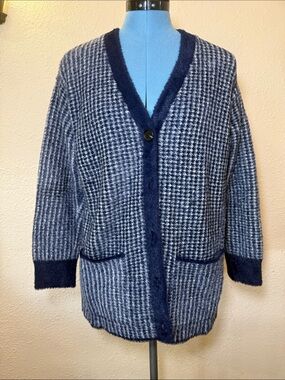 COURT & ROWE Navy and Light Gray Houndstooth Knit Cardigan